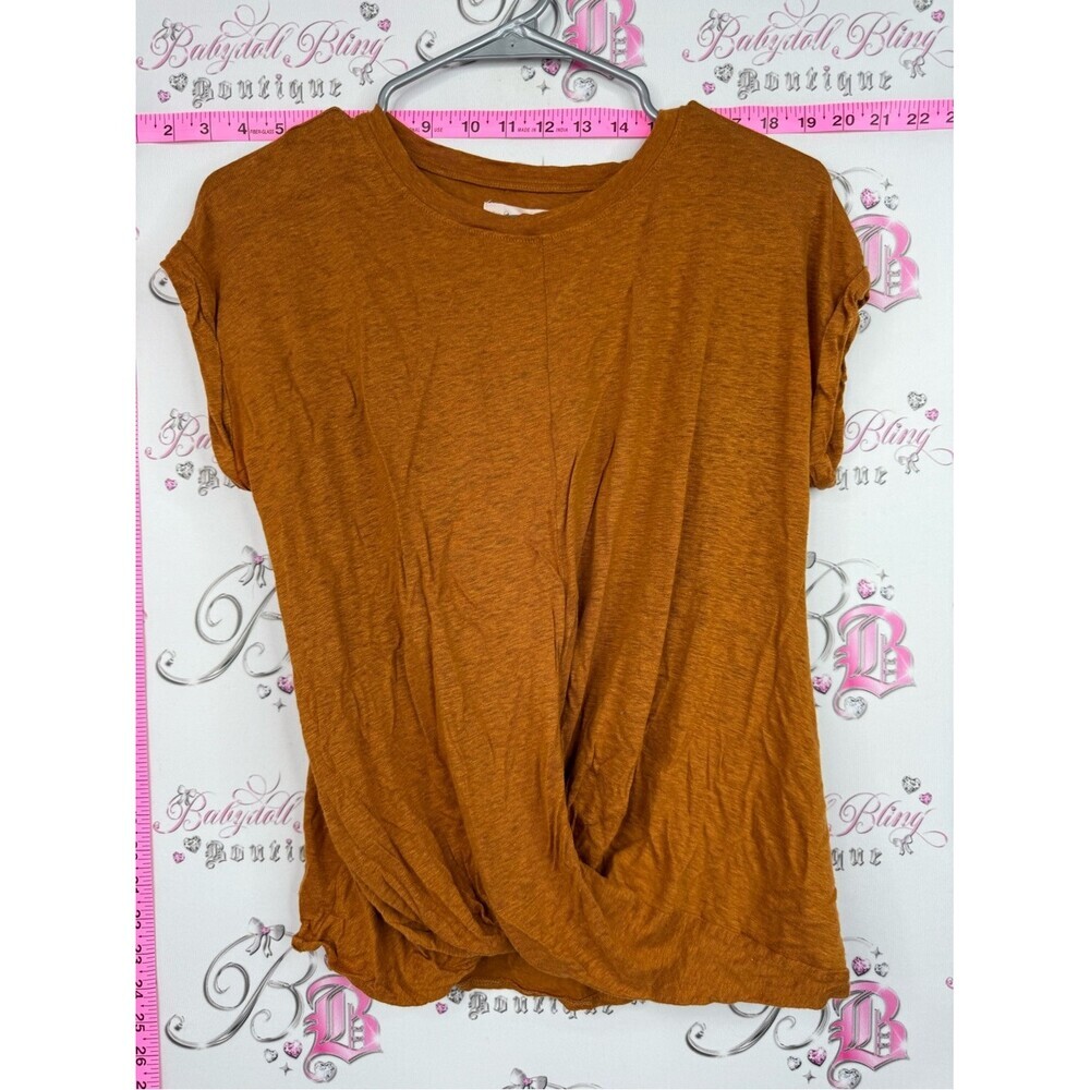 Lou & Grey LINEN shirt Twist-Front Short Sleeve Tee - Rust Orange